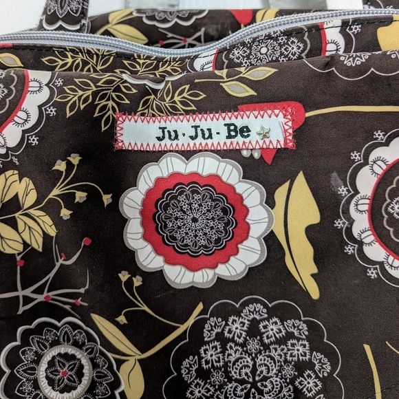 JuJuBe Be Prepared Diaper Bag – Lotus Pattern | Large Capacity - Picture 3 of 7